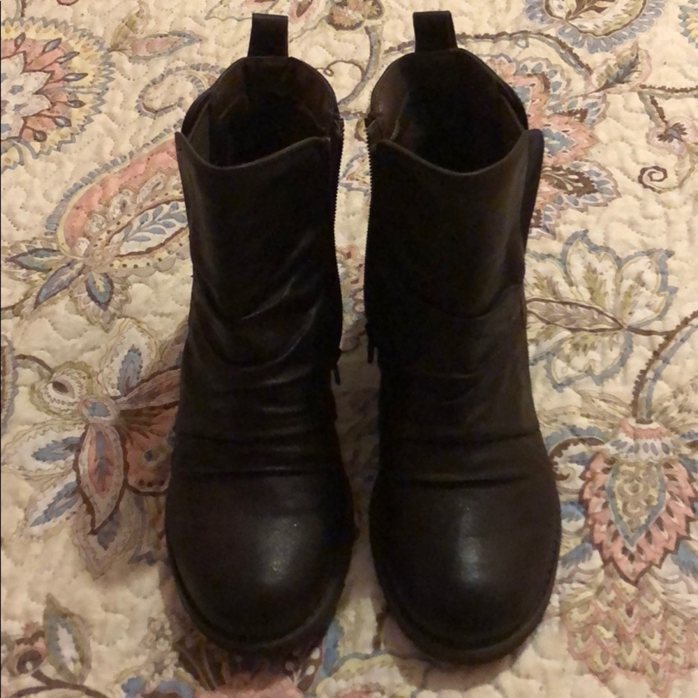 🌼🌺Wonderful boots comfortable barely used🌸🌸
